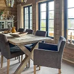 3 Bedroom Beautiful In Lesjaverk Hébergement de vacances