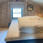 3 Bedroom Beautiful In Lesjaverk Hébergement de vacances Bjorli