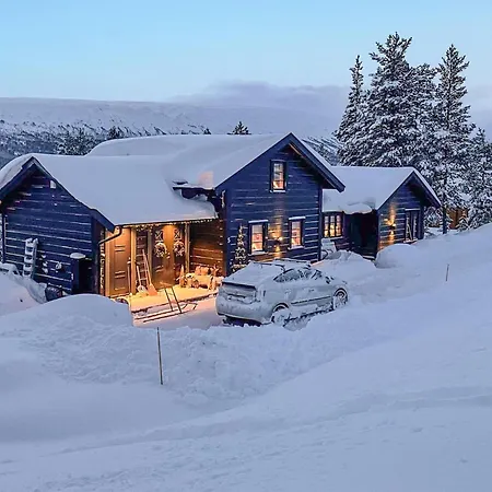 3 Bedroom Beautiful In Tatil Evi Lesje Verk