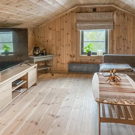 3 Bedroom Beautiful In * Lesje Verk