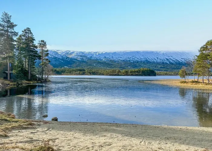 3 Bedroom Beautiful In Lesjaverk بيت للعطل